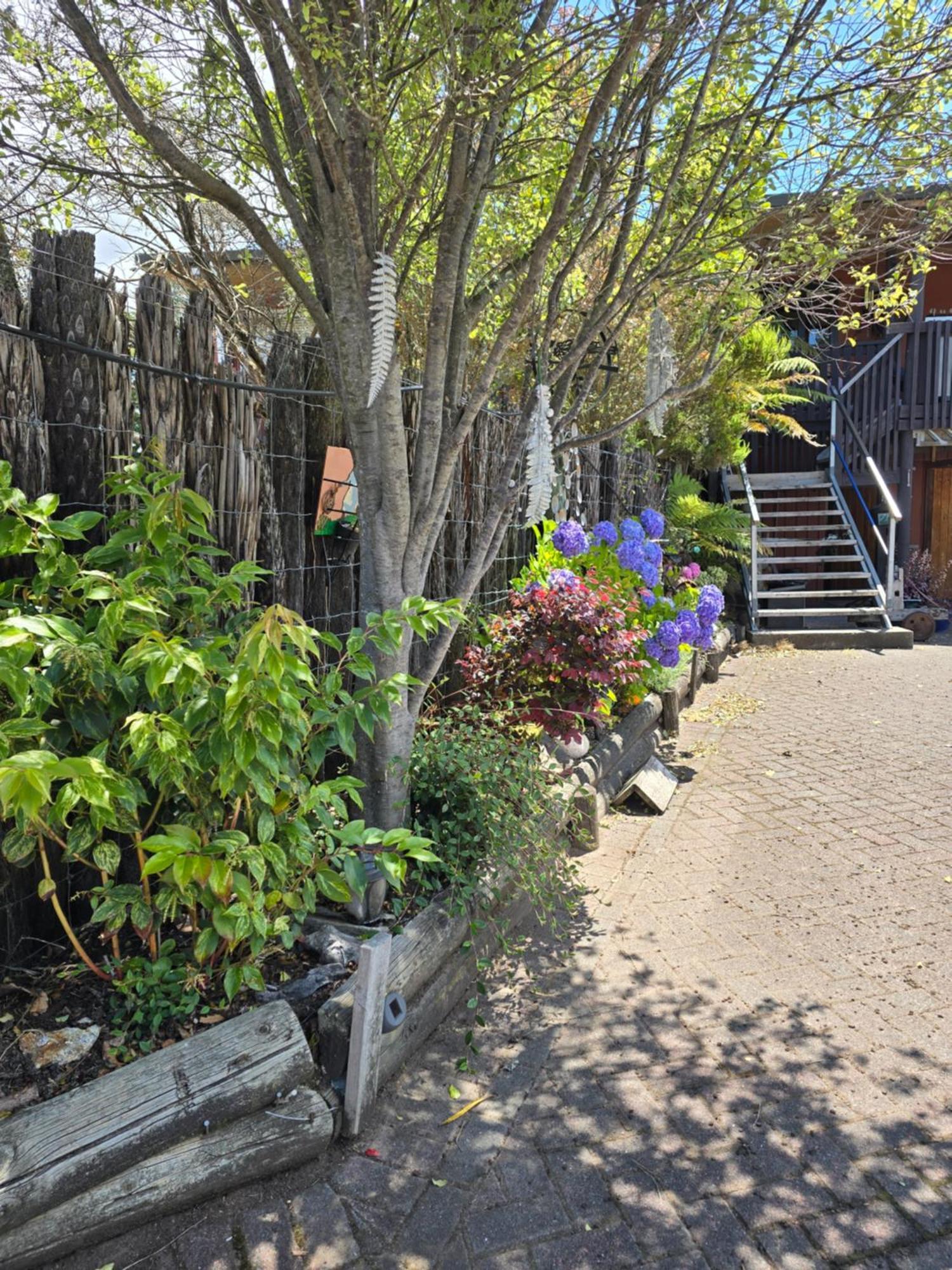 The Redbarn Villa Turangi Exterior photo